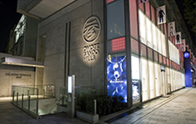 卡萨罗纵横世界设计之旅，去东京表参道观看一场世界级的建筑巡礼