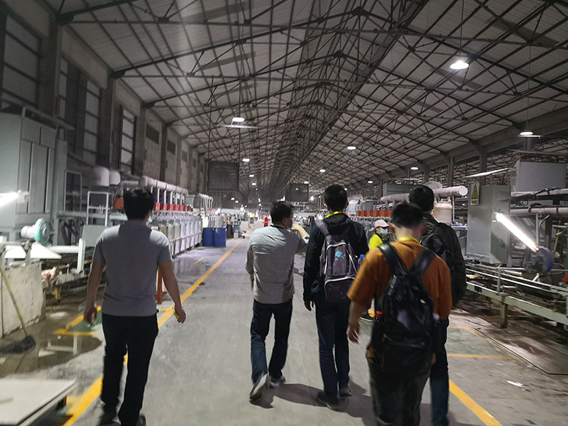 中山大学深圳校区考察组到欧神诺总部生产基地参观考察